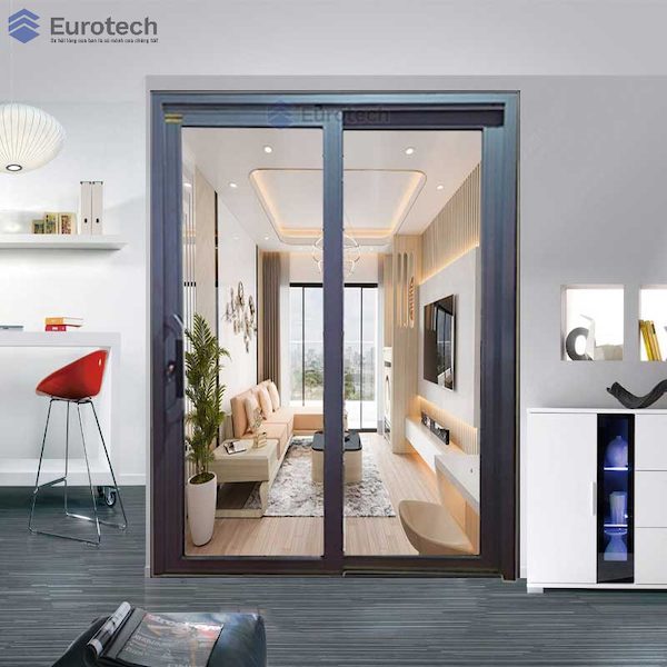 phan-biet-cua-truot-quay-eurotech-chinh-hang-2