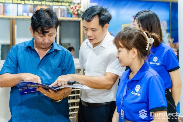 chon-mau-cua-nhom-theo-phong-thuy-9