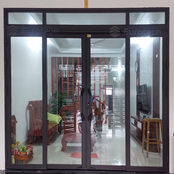 Cửa trượt quay Eurotech hệ nẹp liền phổ thông 4 cánh màu càfe