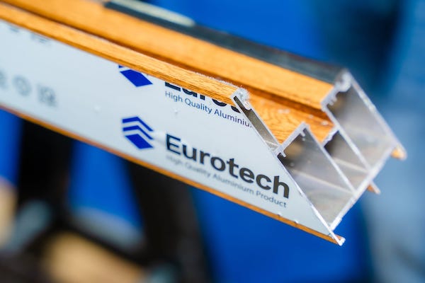 bo-chuyen-doi-cua-truot-quay-eurotech-8