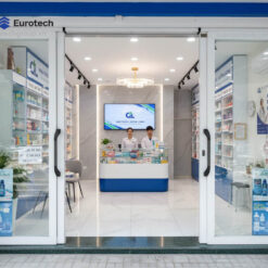 CỬA TRƯỢT QUAY EUROTECH HOÀNG GIA MÀU TRẮNG mặt bằng kinh doanh